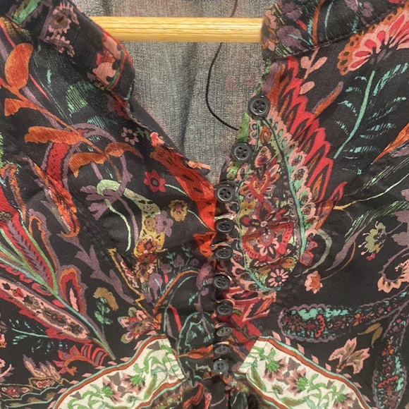 Brand: Zara; Size: Large; Color: black multi color / pattern (red, pink, green) - Picture 5 of 6